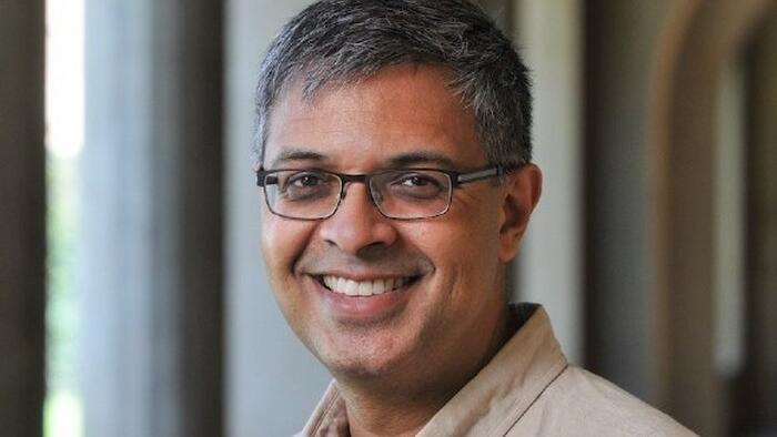 NextImg:Stanford Doc Hailed As 'Intellectual Freedom' Leader For Challenging Gov't On COVID-19