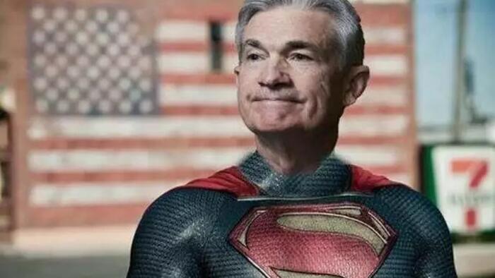 NextImg:FOMC Minutes Show Fed Considerably More Divided Over Size Of Rate Cut