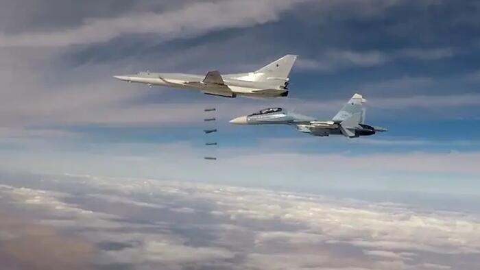 NextImg:Syrian, Russian Warplanes Pound AQ In Idlib After Israeli Attacks On Damascus