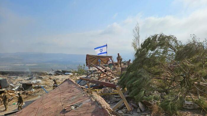 NextImg:IDF Troops Raise Israeli Flag Over Southern Lebanon Town