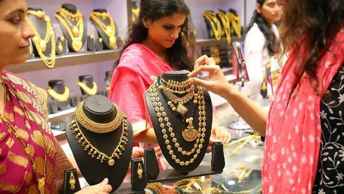 NextImg:The Mad Dash In India To Buy Gold