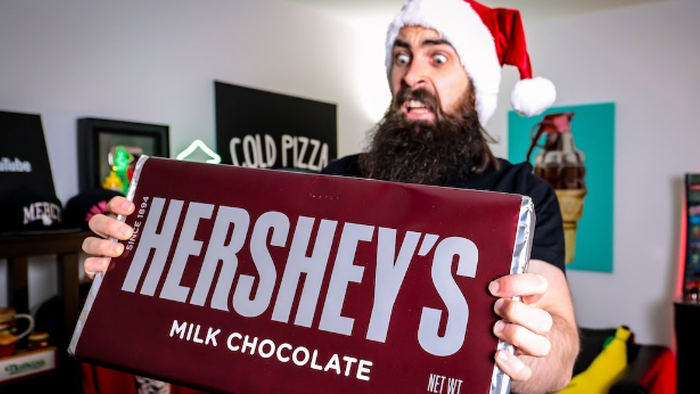 NextImg:Hershey Cuts Full-Year Sales Outlook As Americans Dial Back On Snack Consumption