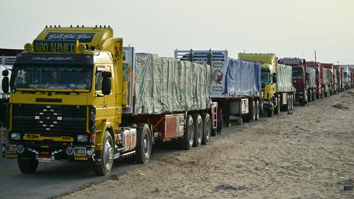 NextImg:Hamas Guns Down 20 Palestinians After Over 100 Aid Trucks 'Violently Looted'