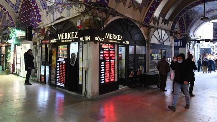 NextImg:Istanbul's Grand Bazaar Rocked By Fears Over Fake $50 And $100 Bills