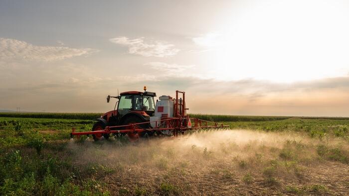 NextImg:Farming Robot Kills 200,000 Weeds Per Hour With Lasers