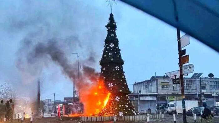 NextImg:Syrian Christians Protest Presence Of Foreign Jihadists After Christmas Display Burned