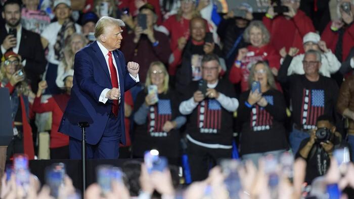 NextImg:Escobar: Dancing To Trump's Disco Inferno