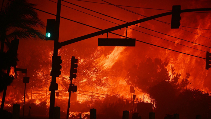 NextImg:Inferno-Plagued Palisades Braces For Santa Ana Windstorm As Death Toll Rises