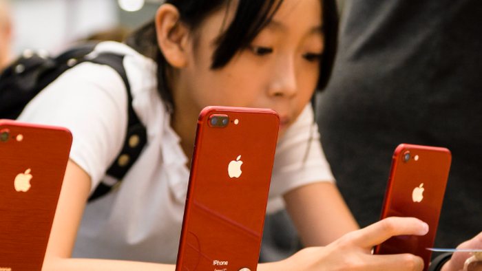NextImg:Apple Slides After Jefferies Cuts Rating, China iPhones Sales Plunge In Holiday Quarter