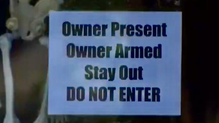 NextImg:Armed LA Residents Patrol Neighborhoods In Violation Of Evacuation Orders