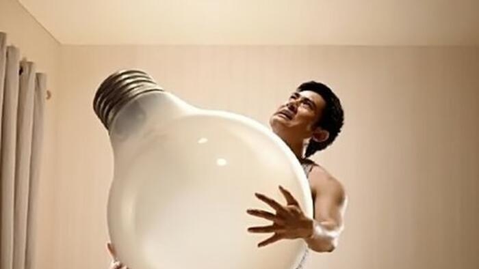 NextImg:The Kids Aren't Alright: Gen Z Admits They Don't Know How To Change Lightbulbs