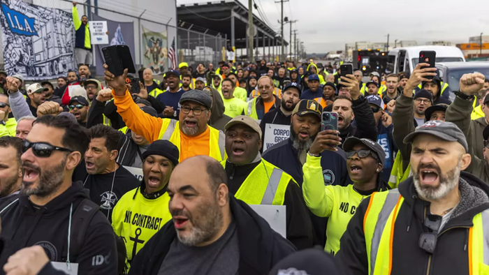 NextImg:If Biden Wanted To Leave An Easter Egg For Trump, The Dock Workers' Deal Ending On January 15th Seems Like A Nasty One