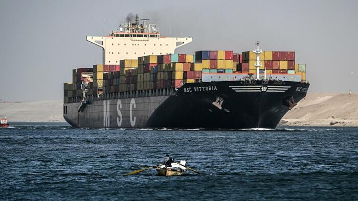 NextImg:US, British Commercial Ships Cautiously Return To Red Sea As Gaza Truce Holds