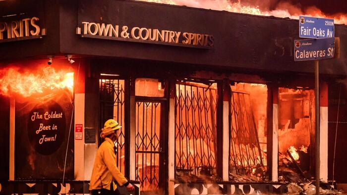 NextImg:"We're Not Screwing Around": LA Sheriff Declares Curfew Amid Arson & Looting Chaos