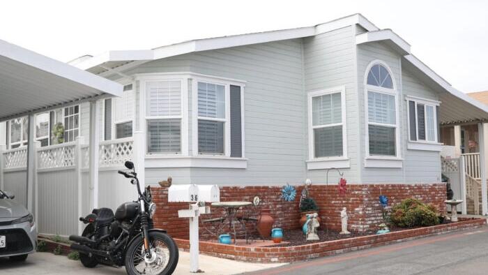 NextImg:US Government Sues Warren Buffett's Berkshire-Owned Lending Company For Predatory Mortgages