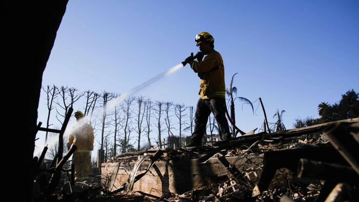 NextImg:Extra Tankers And Firefighters Arrive In LA As High Winds Threaten To Return
