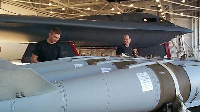 NextImg:Trump Lifts Biden's Pause On 2,000-Pound Bomb Shipments To Israel