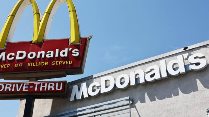 NextImg:McDonald's Global Sales Rise, But Gloom Plagues US Low-Income Customer