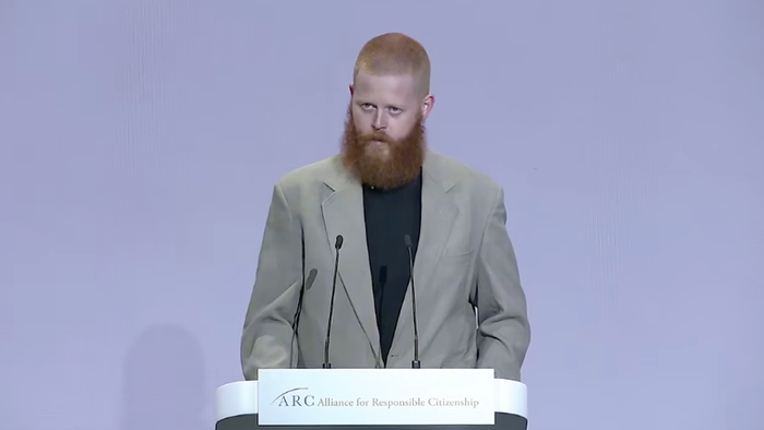 NextImg:"We Are The Last Humans In World History Who Remember What Life Was Like Before" AI