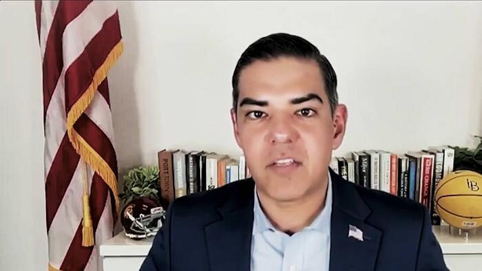 NextImg:Dem Who Suggested Using "Actual Weapons" On Elon Says He's The One Being Threatened