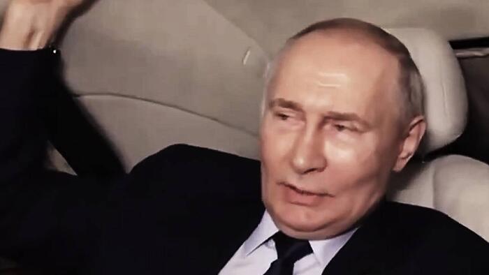 NextImg:Putin: Trump Will Restore Order; Elites Will "Stand At The Master's Feet And Gently Wag Their Tails"