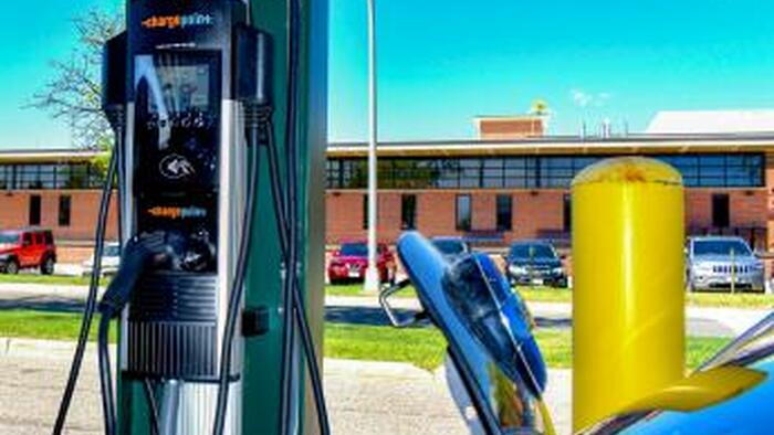 NextImg:EV Chargers At Federal Buildings Set To Go Dark 