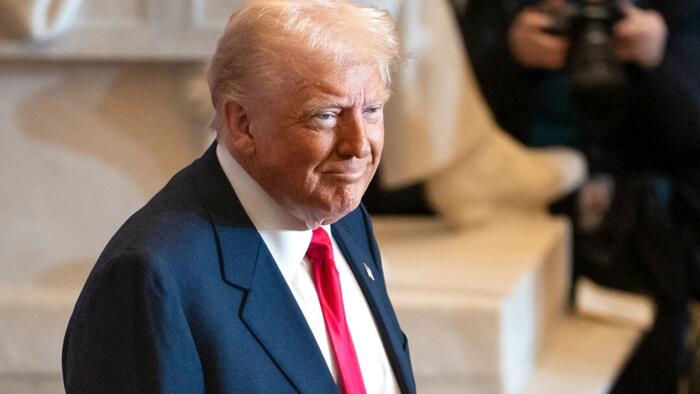 NextImg:More Government Workers Accept Trump Admin Buyout Offer, Official Says