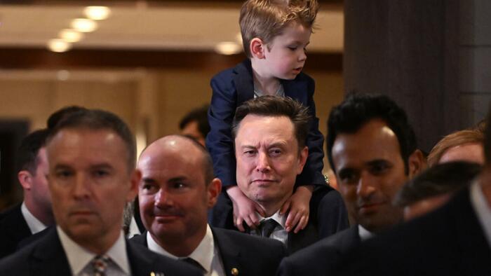 NextImg:USAID Workers Told To Stay Home In Early-Morning Email As Musk 'Spent Weekend Feeding It Into The Wood Chipper'