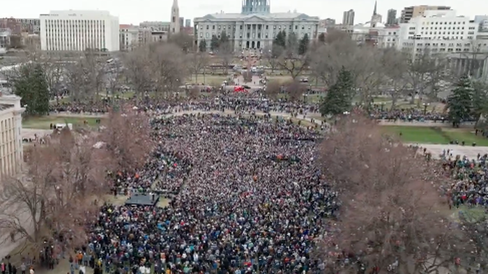 NextImg:'Inorganic' - GPS Data Reveals Bernie Sanders, AOC Anti-Oligarchy Rally Was Full Of Serial Protesters
