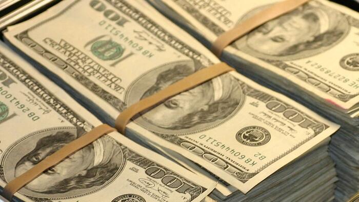 NextImg:Waste Of The Day: Bank CEOs Earned Millions Before Government Bailout