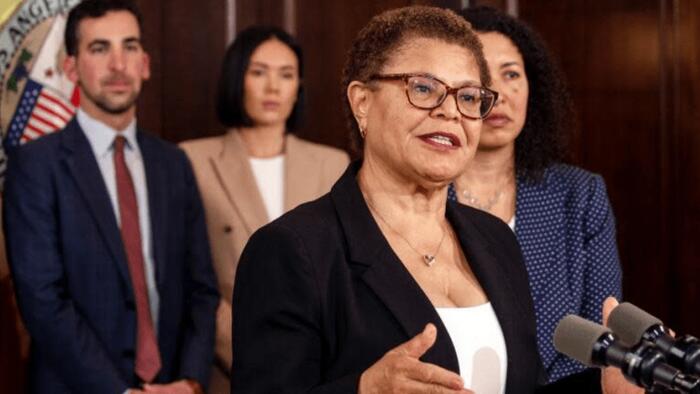 NextImg:LA Budget Crisis, Deficit Approaches $1 Billion, Layoffs 'Nearly Inevitable'