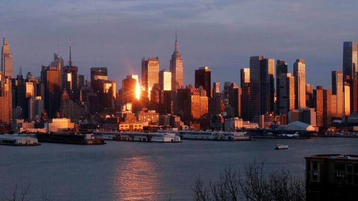 NextImg:Commercial Real Estate Delinquency Rates Increase In 4th Quarter