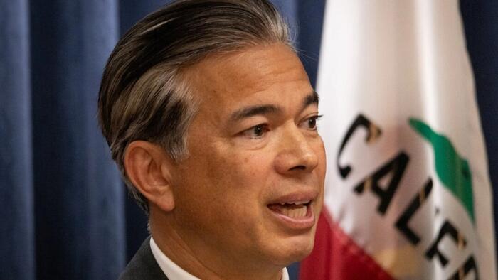 NextImg:Judge Upholds California Law Restricting 18- to 20-Year-Olds' Access To Guns