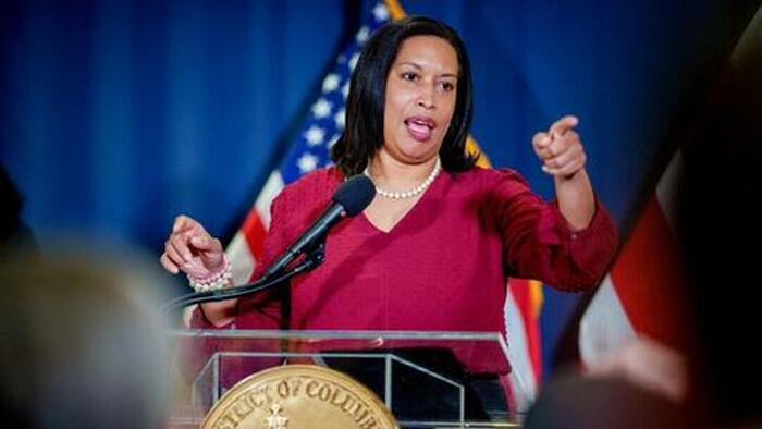 NextImg:Trump Says Washington Mayor Must Clean Up Homeless Encampments