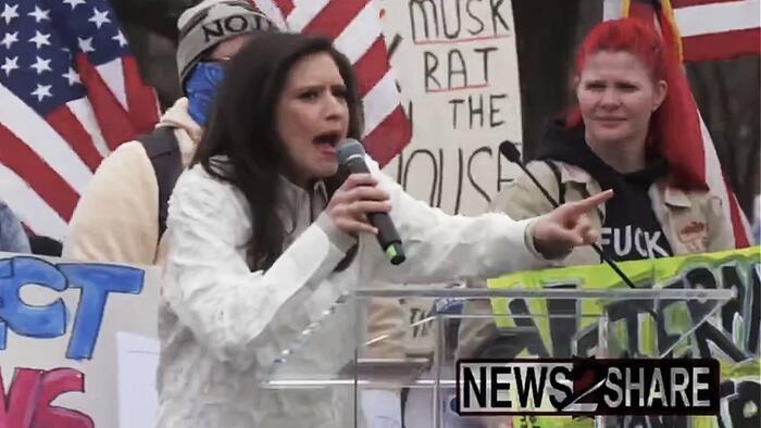 NextImg:The Face Of The Tolerant Left...