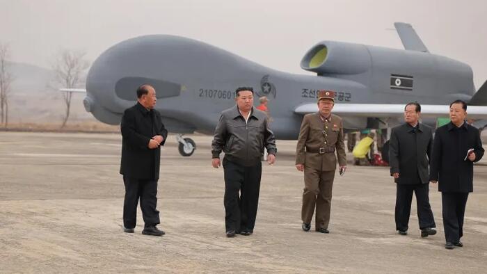 NextImg:Kim Jong Un Unveils Large AI-Equipped Combat Drones