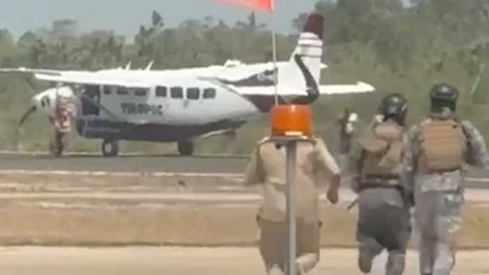 NextImg:American Hijacks Plane In Belize, Demanded Fuel & New Flight Path Out Of Country