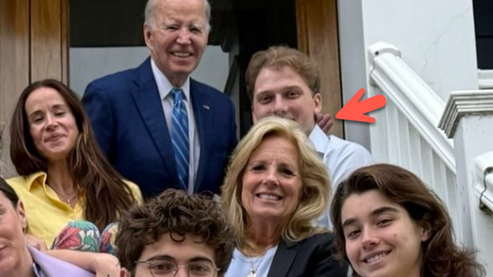 NextImg:"That's Creepy AF": Whose Hand Is This?