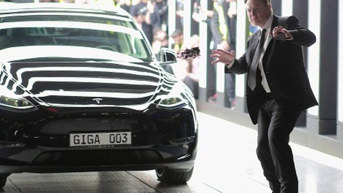 NextImg:Berlin Labor Minister Says Tesla Cars Are 'Nazi Cars', Faces Serious Backlash