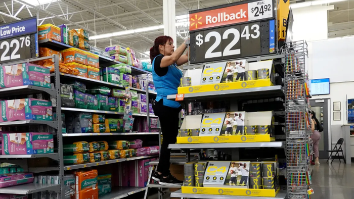 NextImg:Walmart Delivers Solid Earnings, Warns Of Imminent Price Hikes