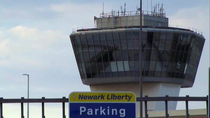 NextImg:"Glitches In System": Duffy Calls For Urgent Flight Slowdown After Newark Outages