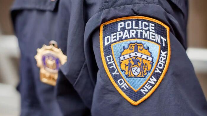 NextImg:Watch: Tren De Aragua-Affiliated Gangbangers Attack NYPD Officers