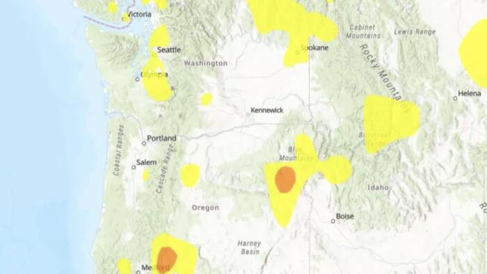 NextImg:Children Advised Against Going Outside In Oregon Due To Air Quality