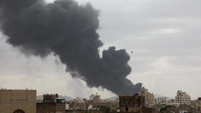 NextImg:Breakthrough Ceasefire? Trump Orders Halt To Yemen Bombings, Houthis Have "Capitulated"