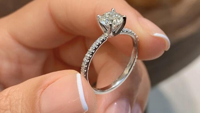 zerohedge.com - Tyler Durden - DeBeers Shutting Down Its Lab-Grown Diamond Brand