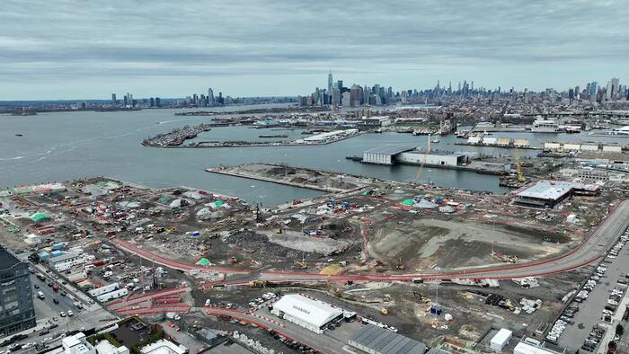 NextImg:Trump Allows Massive New York Offshore Wind Project To Restart After NatGas Compromise