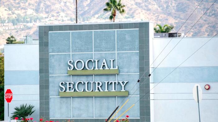 NextImg:DHS Investigates Los Angeles For Allegedly Providing Federal Benefits To Illegal Immigrants