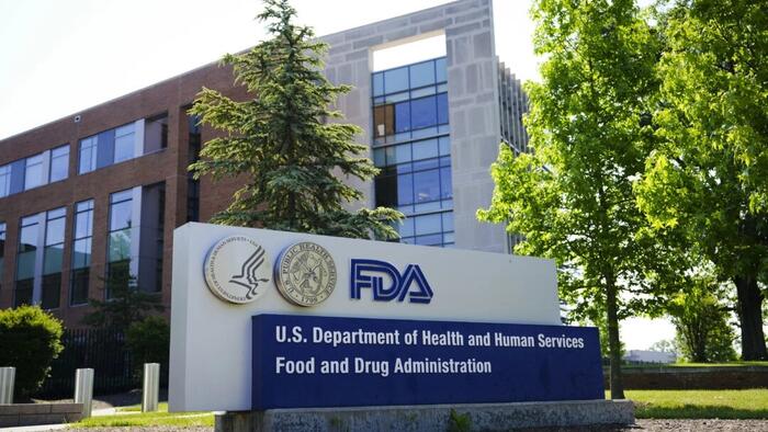 NextImg:Top FDA Official Discloses She Never Received COVID-19 Vaccine