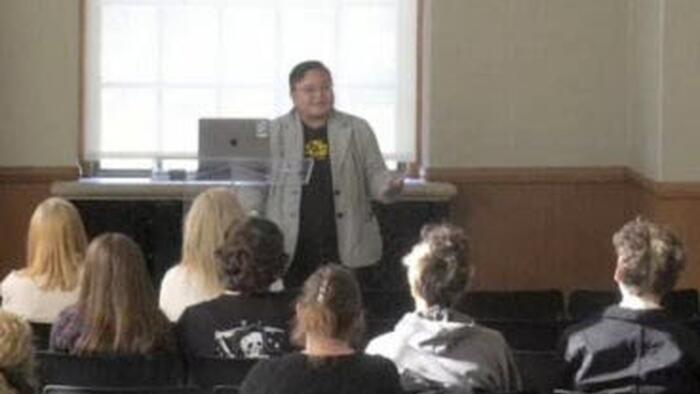 NextImg:Capitalism Fuels "Racism," Is "Difficult To Survive": Iowa State U. Lecture