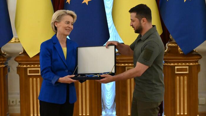 NextImg:Von der Leyen Calls On EU To Hasten Ukrainian Entry As Blow To Putin